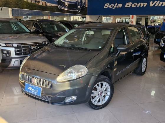 FIAT PUNTO 1.6 ESSENCE 16V FLEX 4P MANUAL FIAT PUNTO 1.6 ESSENCE 16V FLEX 4P MANUAL
